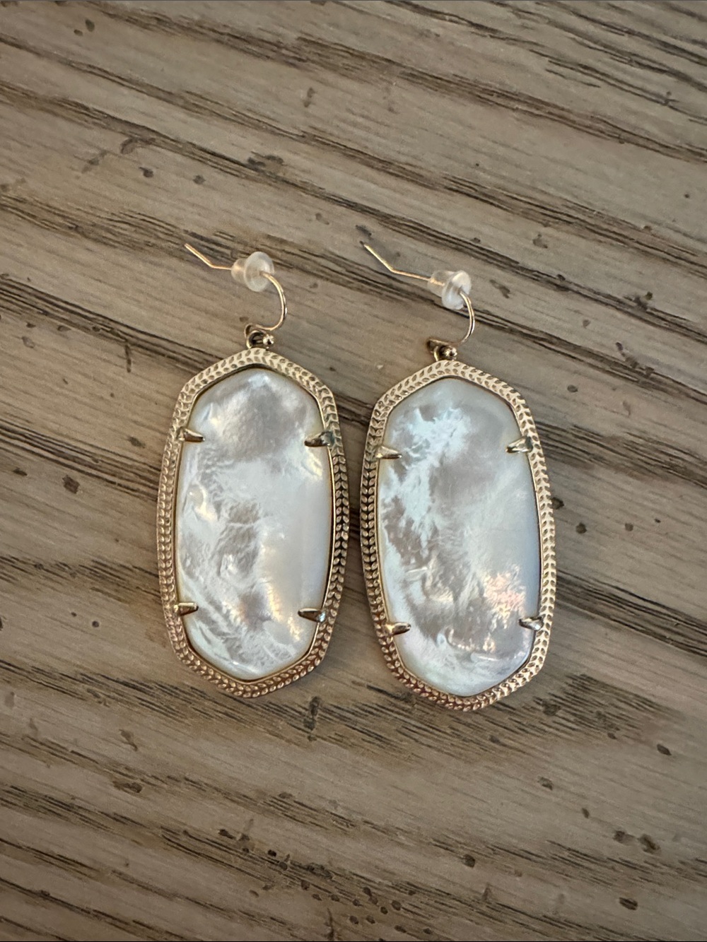 Kendra Scott Gold-Tone Earrings with White Mother-of-Pearl